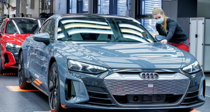 Audi builds new Q8 e-tron electric SUV