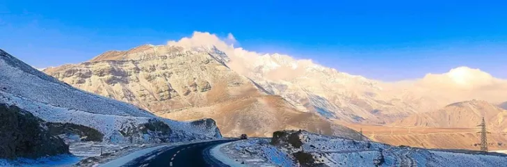 Kashmir Tours: Enjoy Snow Adventure In Kashmir Mountains